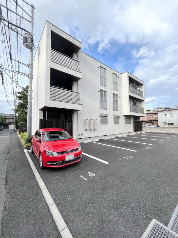 外観(駐車場)