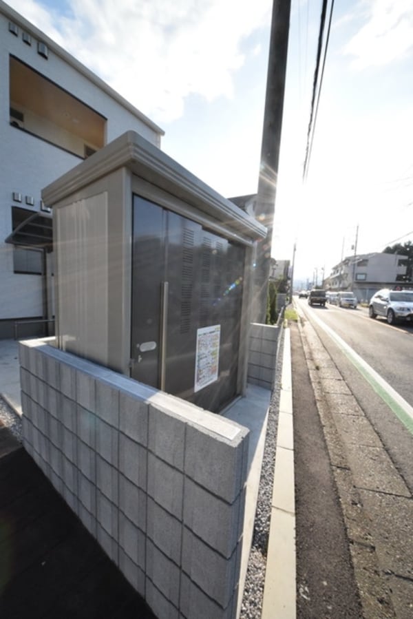 共有部分(専用ゴミ置き場)