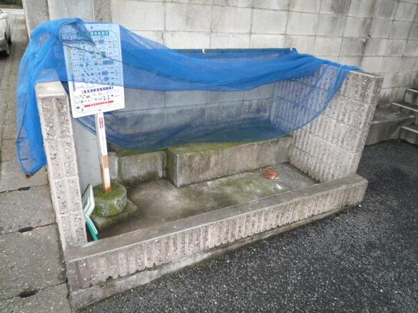 共有部分(ゴミ置き場)