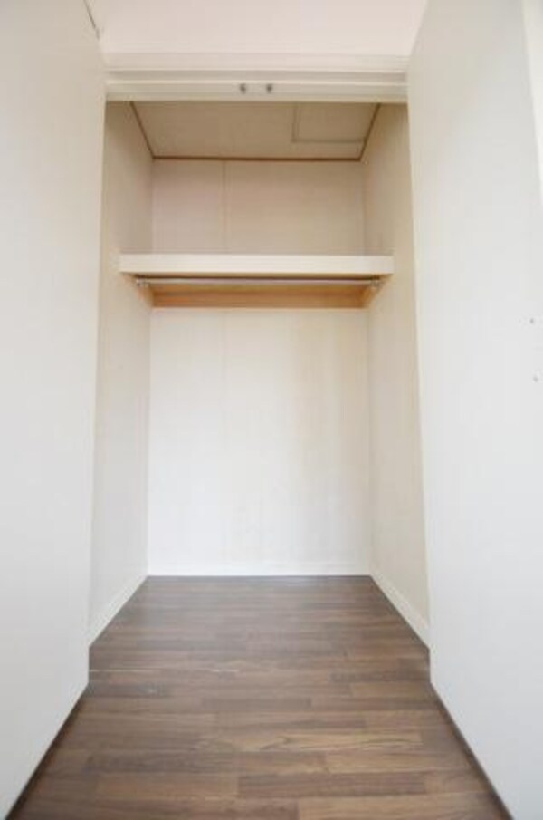 収納(同建物別号室写真)