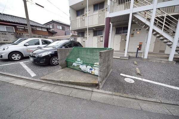 共有部分(敷地内ごみ置き場)