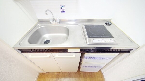 キッチン(※同間取り別号室によるイメージです)