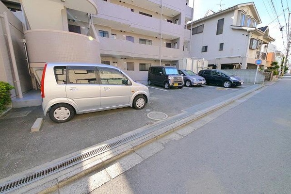 共有部分(★敷地内駐車場★)