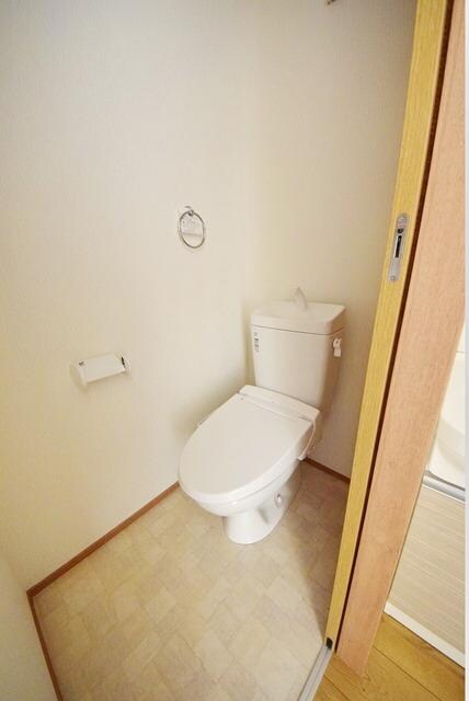 物件内観写真18　(ウォシュレット付きトイレ)