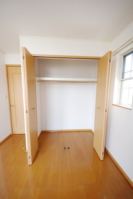 物件内観写真14　(収納あります♪)