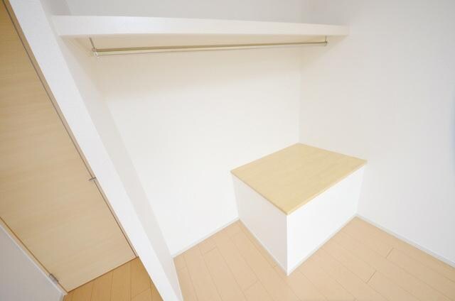 物件内観写真5　(同タイプ物件画像です)