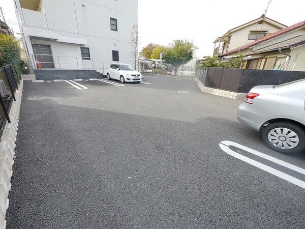 駐車場(駐車場)