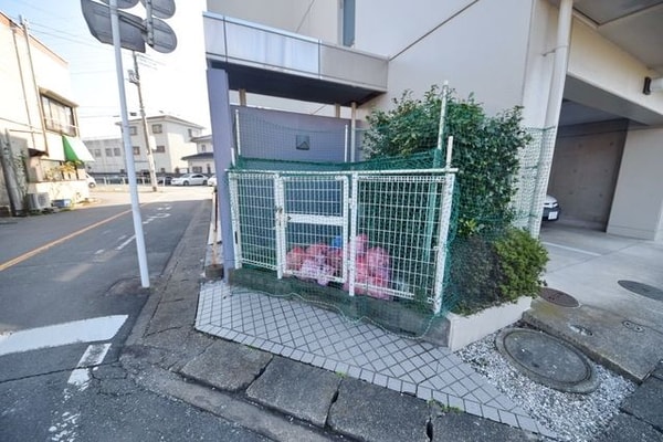 共有部分(ごみ置場♪)