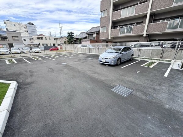 駐車場(駐車場)