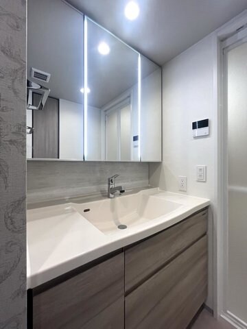 物件内観写真12　(洗面)