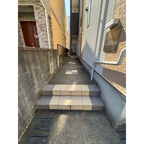 エントランス(庭)