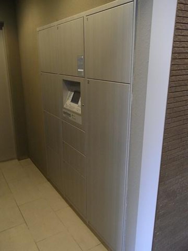 設備(宅配ＢＯＸ完備でご留守の際も助かりますね)