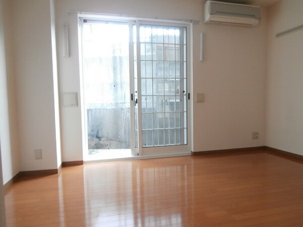 リビング・居室(★南東向きのお部屋★)