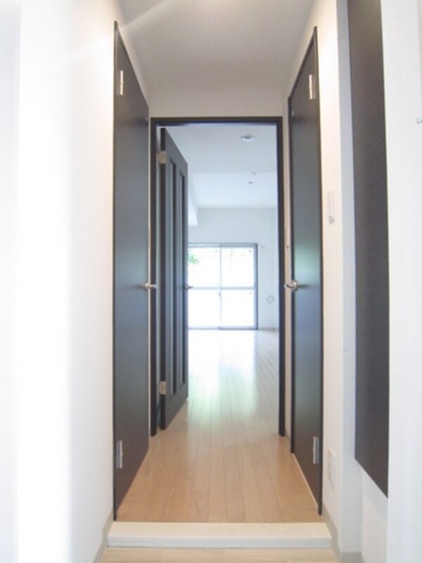 玄関(シューズボックス付き／玄関)