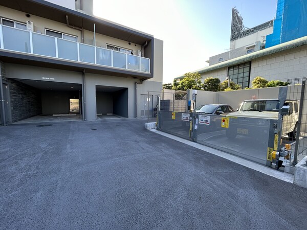 駐車場(駐車場)