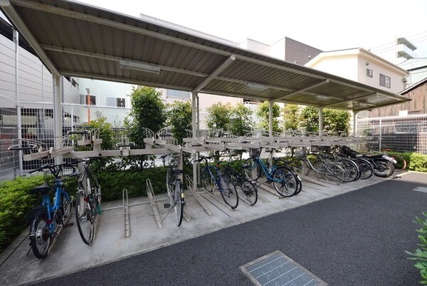 その他(敷地内駐輪場)