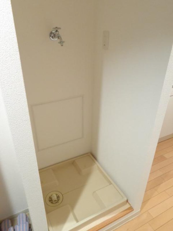 設備(室内洗濯機置き場)