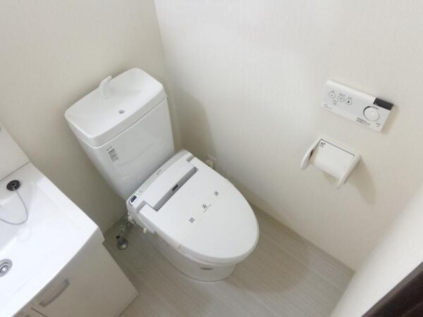 トイレ(トイレ)