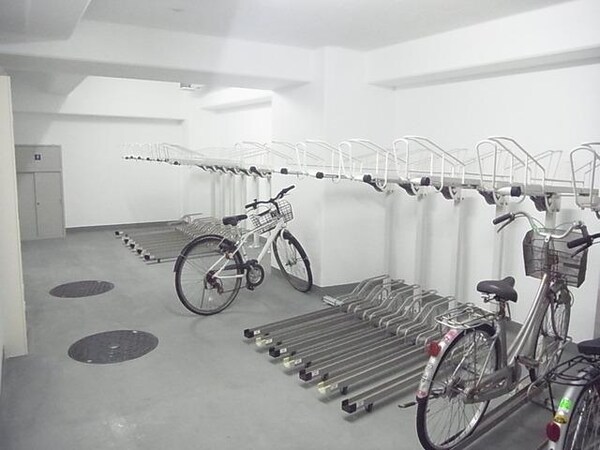 共有部分(自転車置き場)
