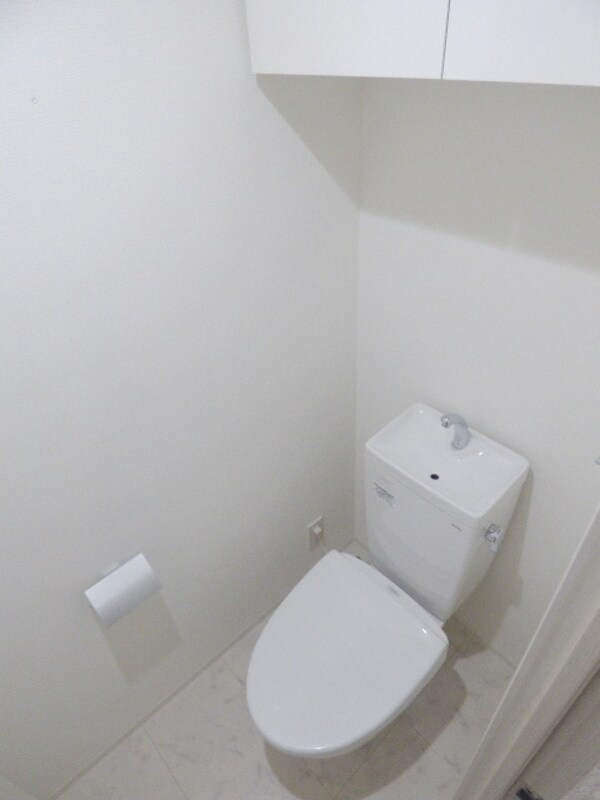 トイレ(温水洗浄便座)