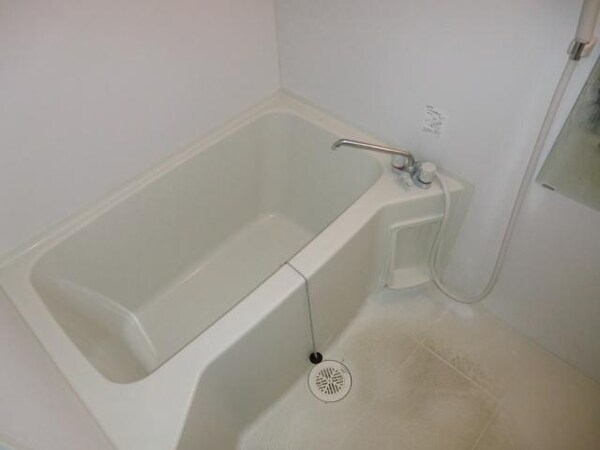 バス／シャワールーム等(浴室乾燥機付バス)