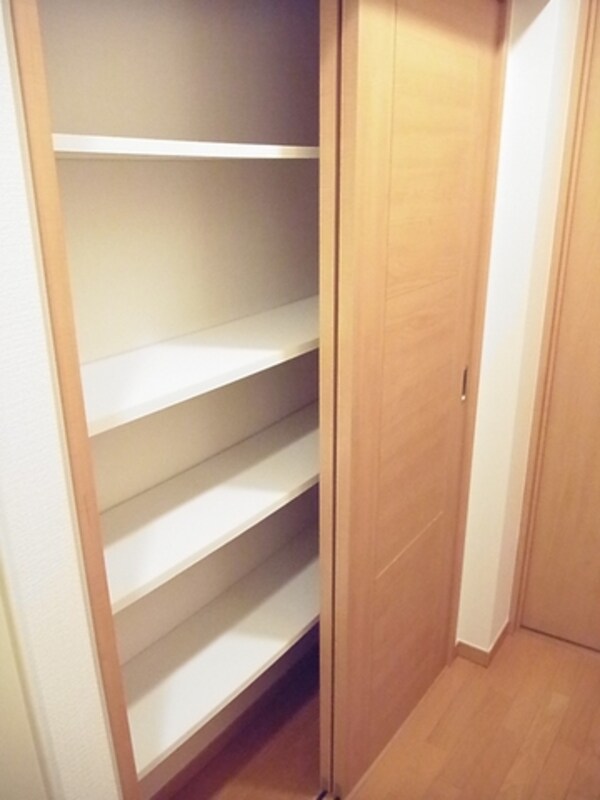 設備(玄関収納)