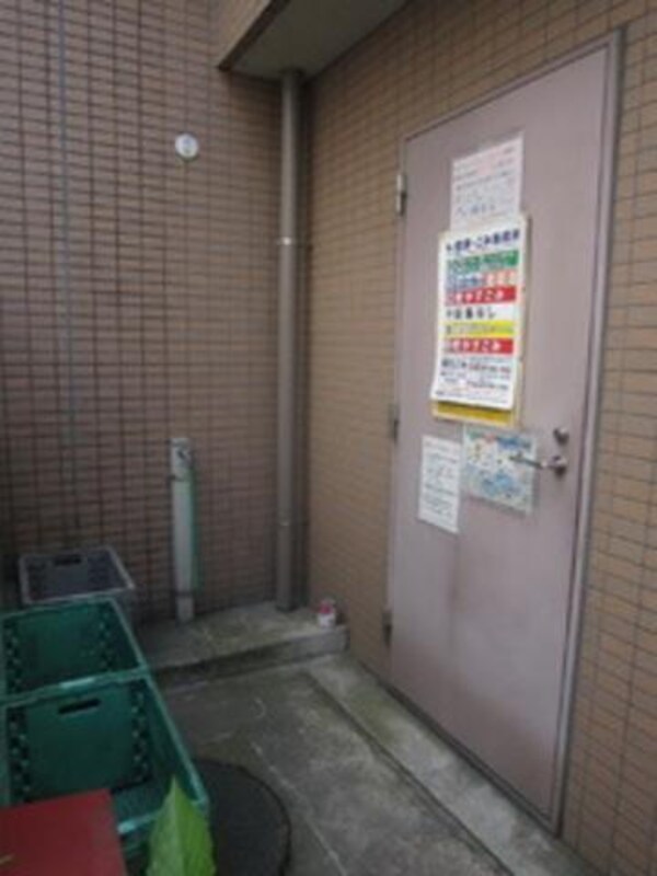 共有部分(敷地内ゴミ置場)