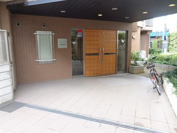 エントランス(エントランス)