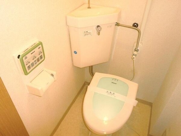 トイレ(★温水洗浄機能付きトイレ★)