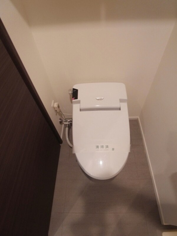 トイレ(別号室　参考写真)