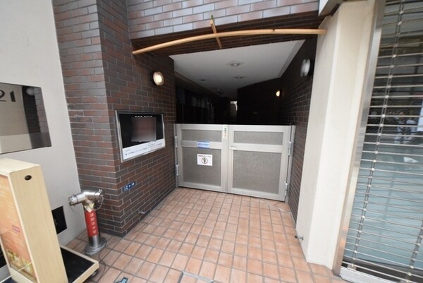 エントランス(お問合せは(株)タウンハウジング赤坂店へ【03-5563-…)