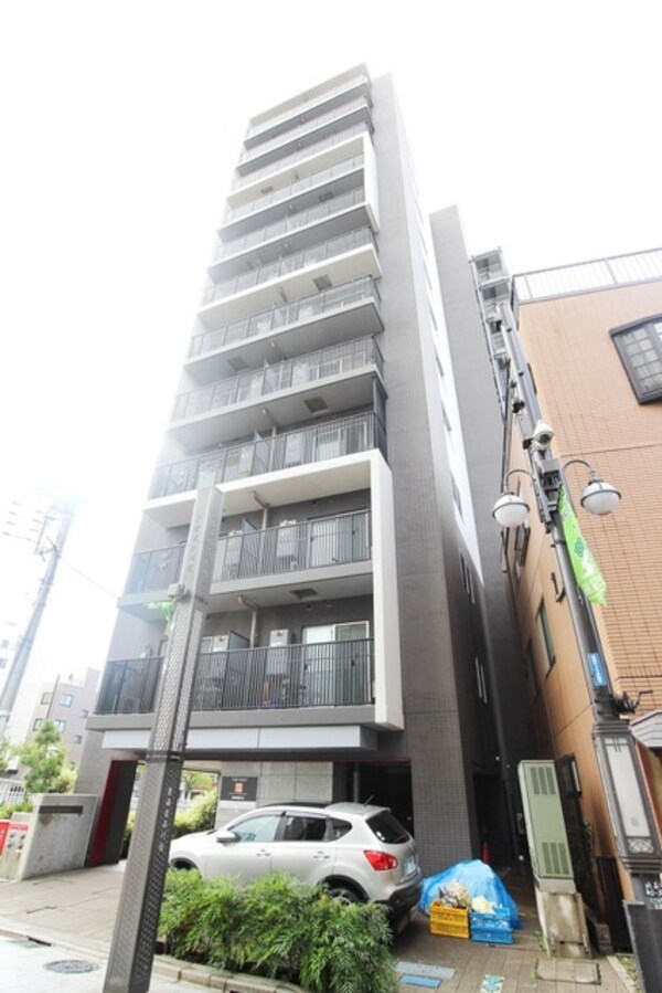 外観(★川沿い立地で日当たり良好★)