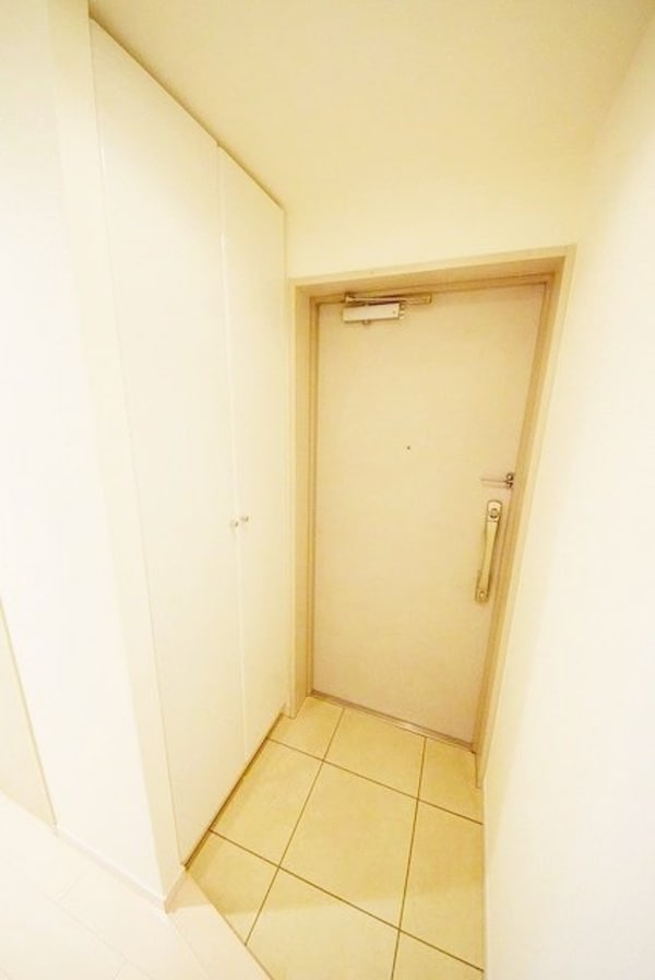 玄関(お部屋探しは株式会社　タウンハウジング　までお気軽にお問合…)