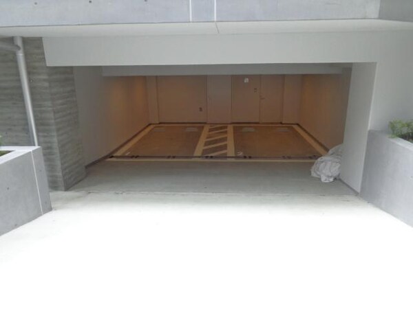 駐車場(駐車場)