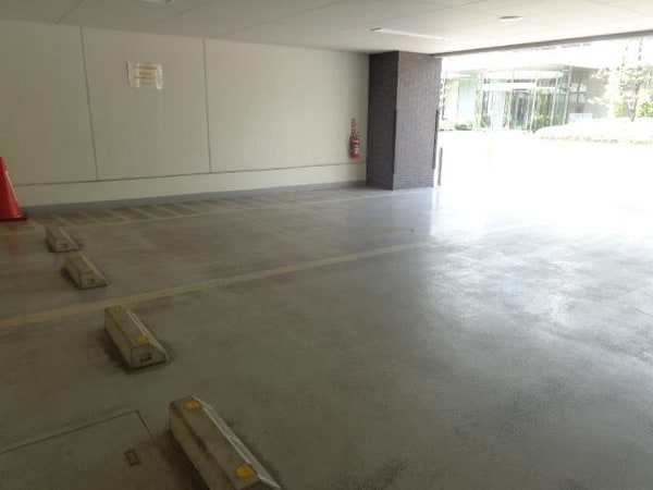 駐車場(駐車場)