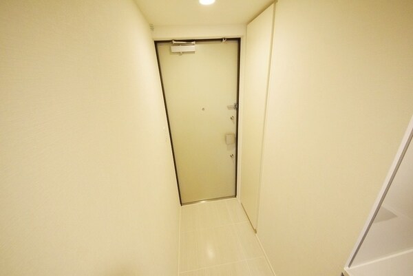 玄関(お問合せは(株)タウンハウジング赤坂店へ【03-5563-…)