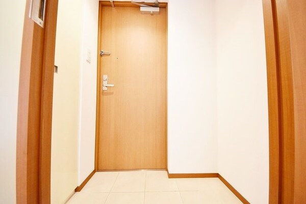 玄関(お問合せは(株)タウンハウジング赤坂店へ【03-5563-…)