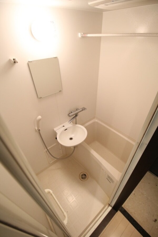 バス／シャワールーム等(お部屋探しは株式会社　タウンハウジング　までお気軽にお問合…)