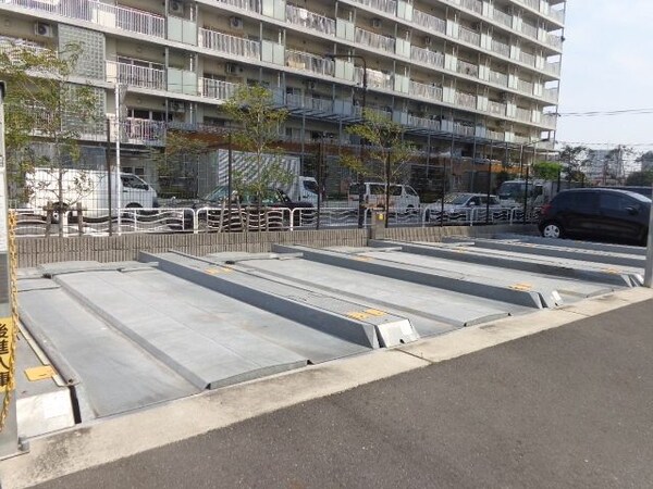 駐車場(駐車場)