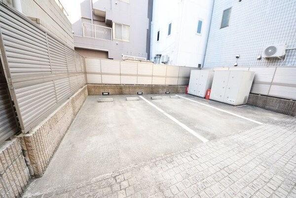 駐車場(駐車場)