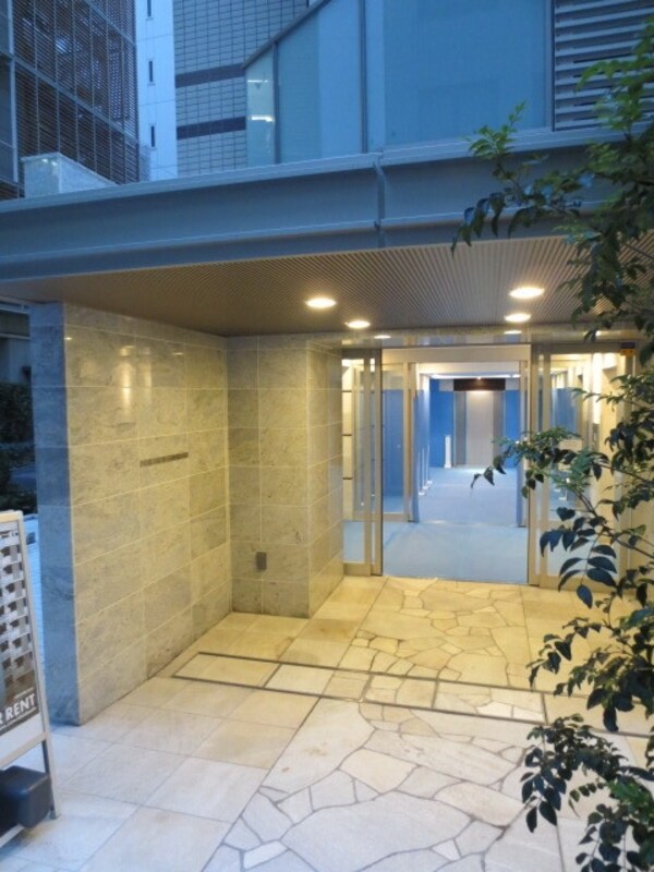 エントランス(お問合せは(株)タウンハウジング赤坂店へ【03-5563-…)