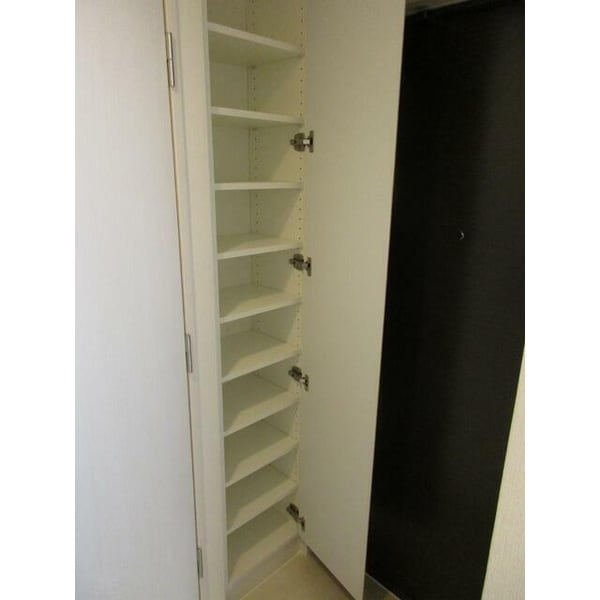 玄関(★同物件　別部屋参考写真★)