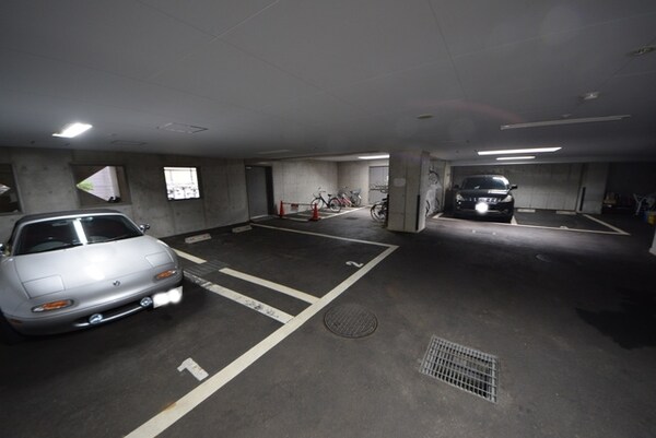 駐車場(駐車場)
