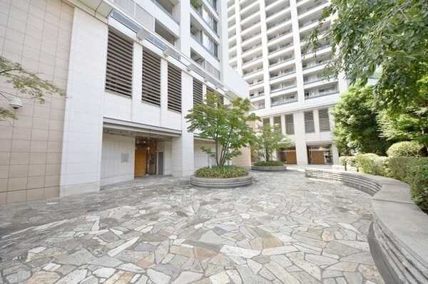エントランス(建物入口)