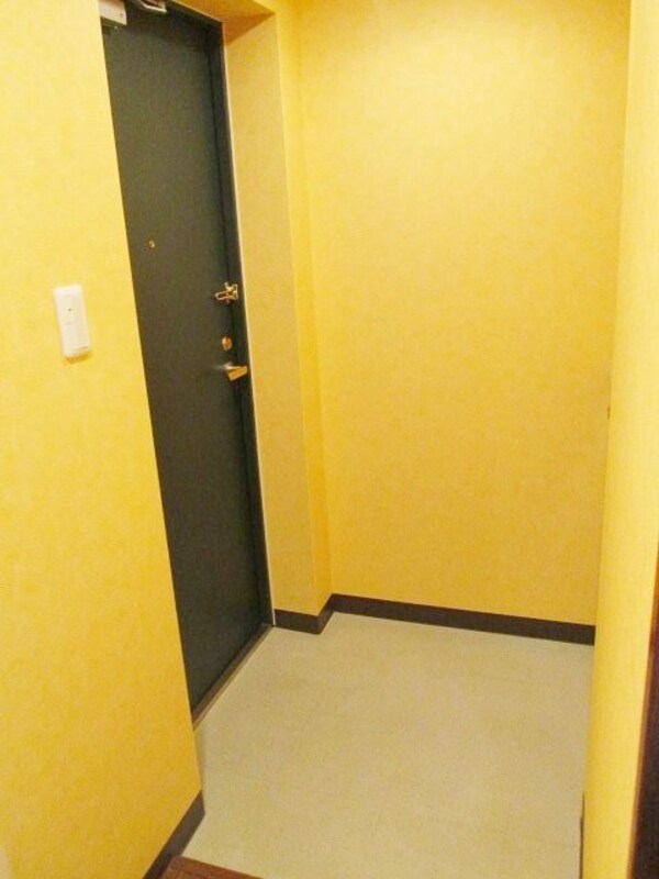 玄関(お問合せは(株)タウンハウジング赤坂店へ【03-5563-…)