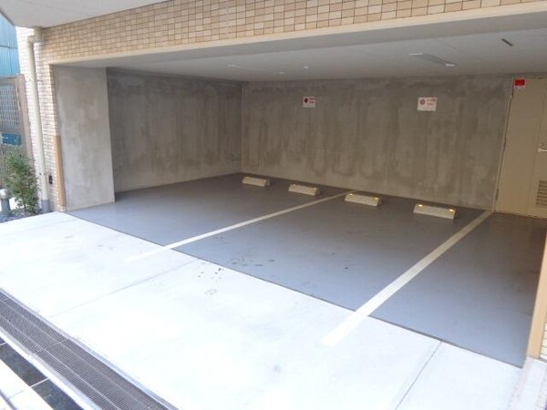 駐車場(駐車場)