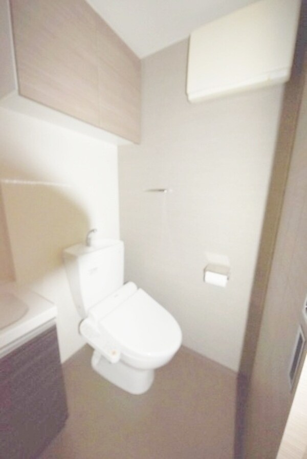 トイレ(※別部屋参考写真)