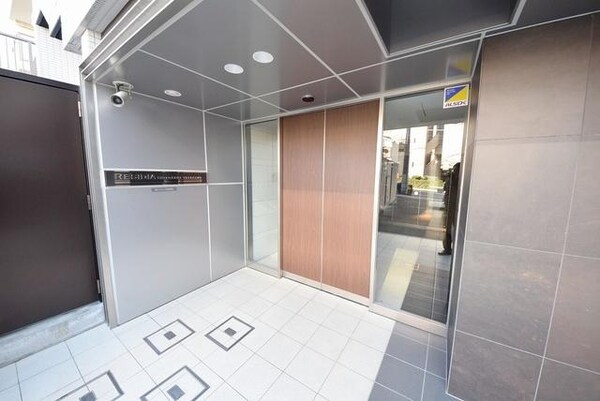 エントランス(お問合せは(株)タウンハウジング東京へ)