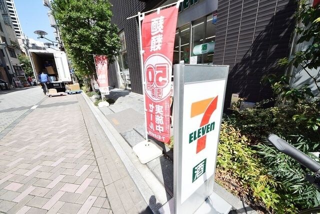 物件内観写真18　(１Ｆがセブンイレブン)