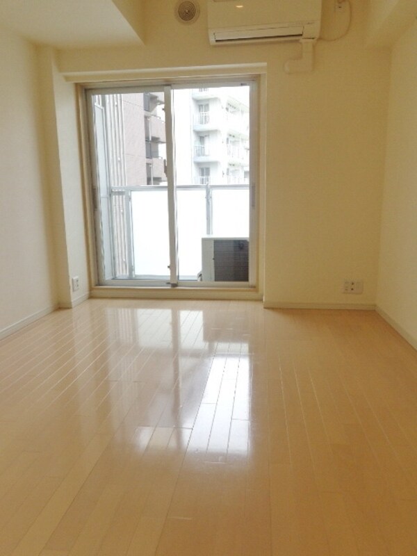 その他室内・内装(開放感あふれる洋室です)